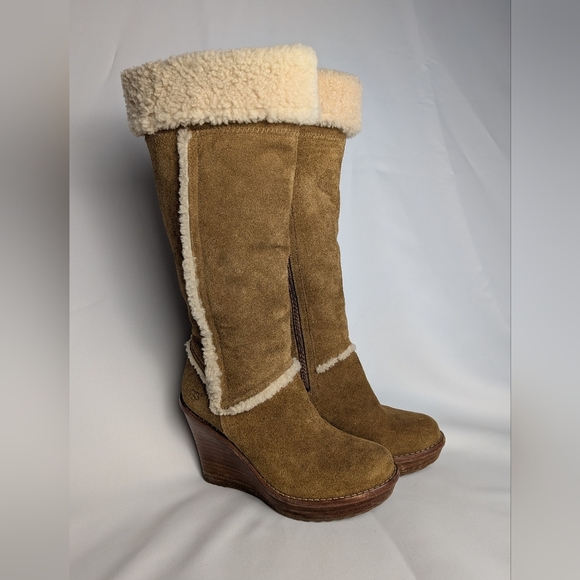 UGG Australia Aubrie Tan Suede Wood Wedge Heel Size 6 Winter Boots Women - Picture 1 of 11